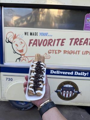 Willie’s Churros by null