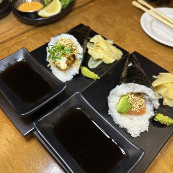 Kuu - Shrimp Tempura Hand Roll Salmon Avocado Hand Roll - Ramen Near Me - New York, New York