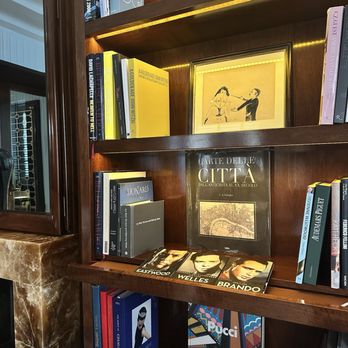 J K Place - Library - Hotels Near Me - Rome, RM