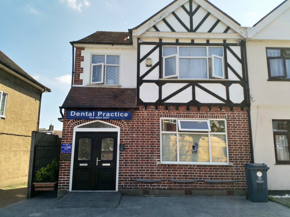 THE PINNER DENTAL PRACTICE 92 Cannon Lane, Pinner, London, United