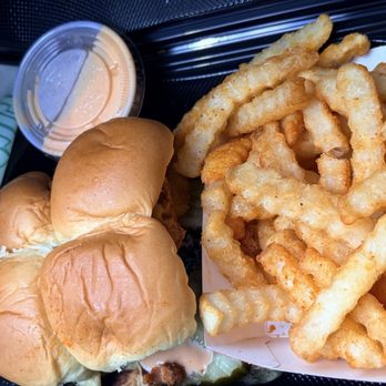 Dave's Hot Chicken - #Dave's #4: 1 Slider with Fries - Chicken Shop Near Me - Pleasant Hill, California