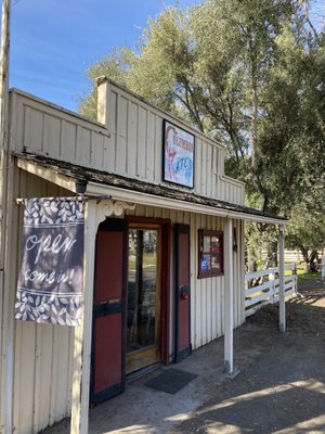 Columbia Kate's Bakery by null