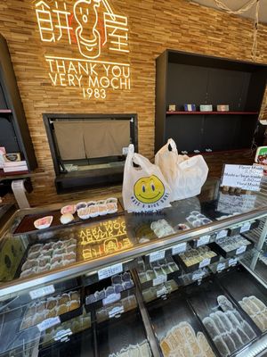 THANK YOU VERY MOCHI by null