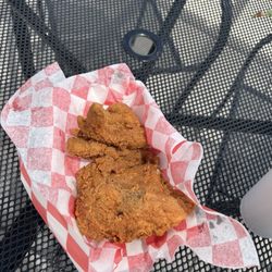 Mel’s Drive Thru Chicken and BBQ