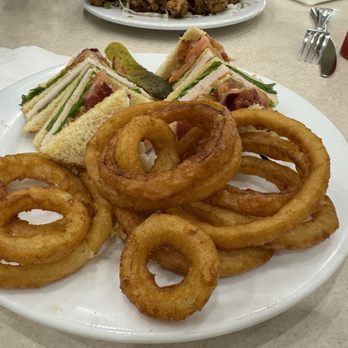 Zippy's Kahului - Club sandwich with onion rings - Fast Food Near Me - Kahului, Hawaii Zippy's Kahului - Club sandwich with onion rings - Fast Food Near Me - Kahului, Hawaii