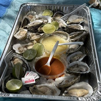 Mariscos El Patron - Food Trucks Near Me - Los Angeles, California