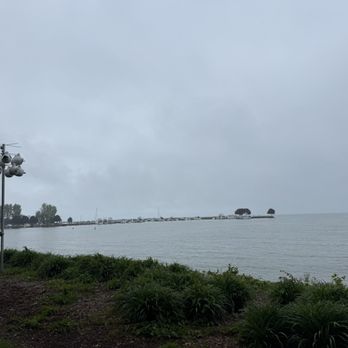 Lake Front Park - Parks Near Me - St. Clair Shores, Michigan Lake Front Park - Parks Near Me - St. Clair Shores, Michigan