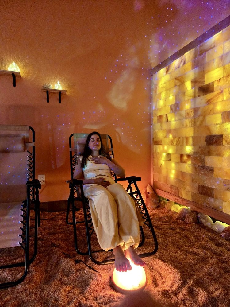 Magnificent Hands Center for Healing Logo