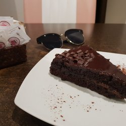 Sweets & Coffee - Https://www.instagram.com/ohwanderlin/