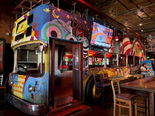 Barney's Beanery by null