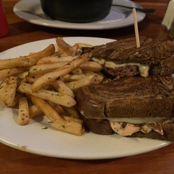 Elliott Bay Brewing - West Seattle - St. Pattys Melt. - American Near Me - Seattle, Washington