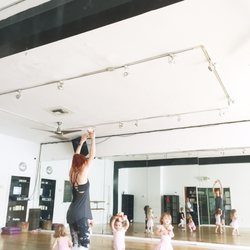 Heartbeat House - Morning ballet with ms. Harriet