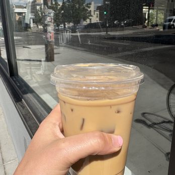 Thump Coffee - Iced latte with oat milk - Coffee & Tea Near Me - Denver, Colorado