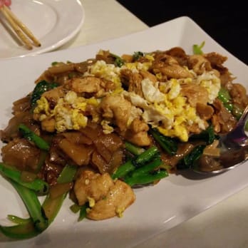 Elephant Thai Kitchen - Tasty pad-see-ew - Thai Near Me - Long Beach, California Elephant Thai Kitchen - Tasty pad-see-ew - Thai Near Me - Long Beach, California