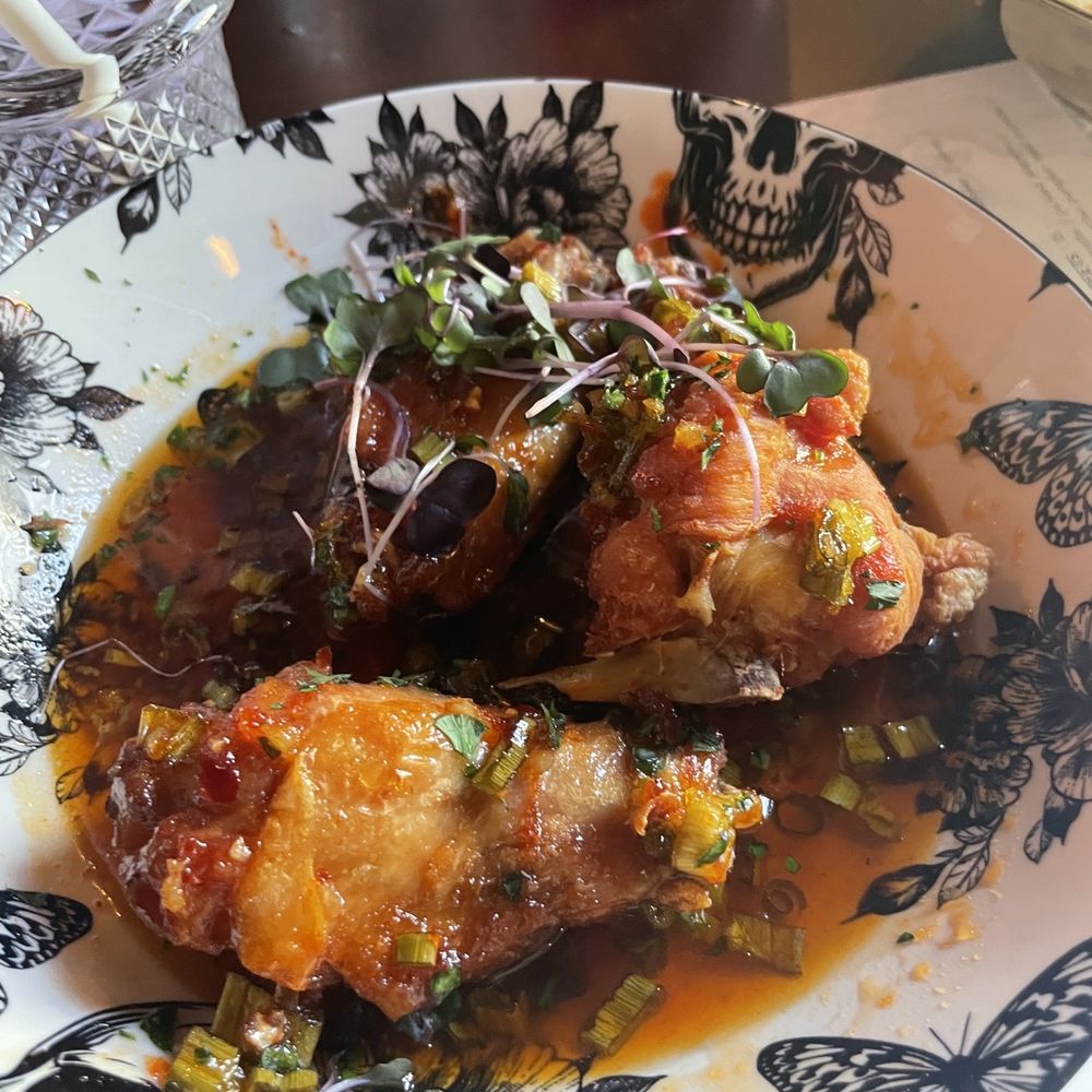 Waterdog Kitchen + Bar - Sirracha wings sweet and spicy - American Near Me - Warren, Rhode Island Waterdog Kitchen + Bar - Sirracha wings sweet and spicy - American Near Me - Warren, Rhode Island