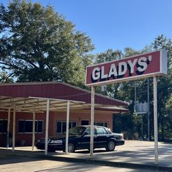 Gladys'