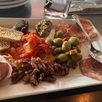 Pitch - Pizza Near Me - Scottsdale, Arizona Pitch - Pizza Near Me - Scottsdale, Arizona