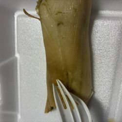 El Mercadito Taqueria - Bland, overcooked tamale