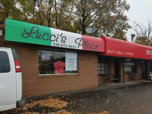 Lucci's Place by null