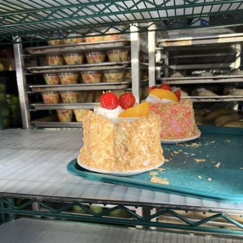 El Molino de Oro - Bakeries Near Me - Lake Forest, California