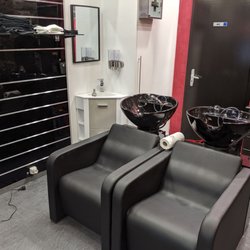 Le Main d'Or - Shampoo stations