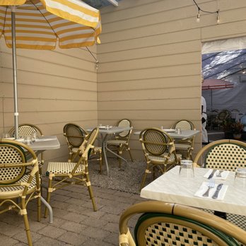 Cafe Spaghetti - Backyard setup - Italian Near Me - Brooklyn, New York