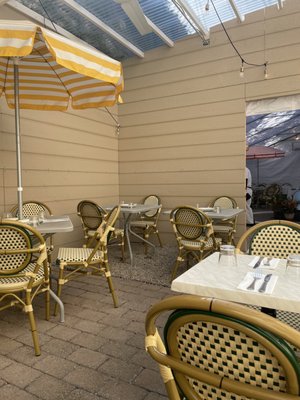 Cafe Spaghetti by null