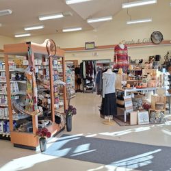 Pharmasave - Interior