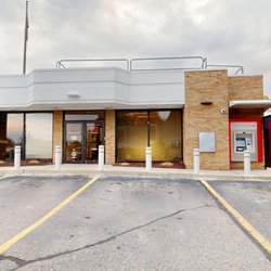Bank of America Financial Center - Storefront