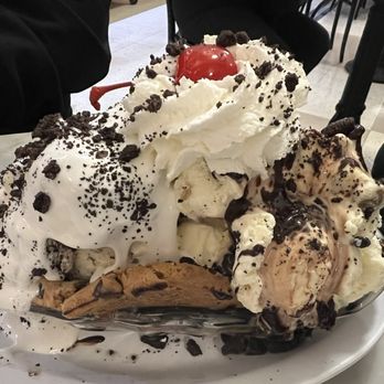 Fenton's Creamery - Cookie connection - Ice Cream & Frozen Yogurt Near Me - Vacaville, California Fenton's Creamery - Cookie connection - Ice Cream & Frozen Yogurt Near Me - Vacaville, California