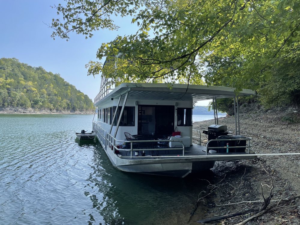 DALE HOLLOW MARINA 440 Dale Hollow Boat Dock Rd, Celina, TN Yelp