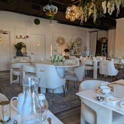 Oak Plus Rose - Interior