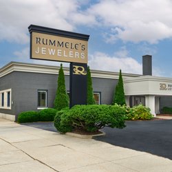 Rummele’s Jewelers - Exterior view of Rummele's Jewelers from the road.