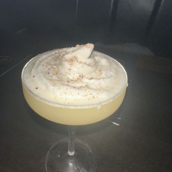 Rodeo Room - Lemoncello martini - Lounges Near Me - Santa Barbara, California
