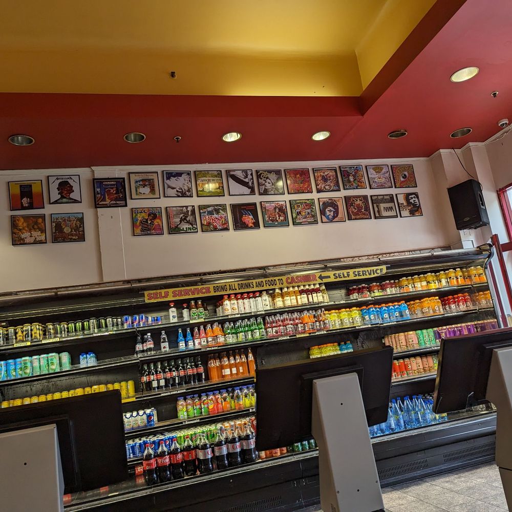 Blondie’s Pizza - the interior of a restaurant - Pizza Near Me - Berkeley, California Blondie’s Pizza - the interior of a restaurant - Pizza Near Me - Berkeley, California