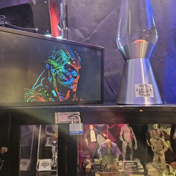 Freakybuttrue Peculiarium - Objects - Museums Near Me - Portland, Oregon
