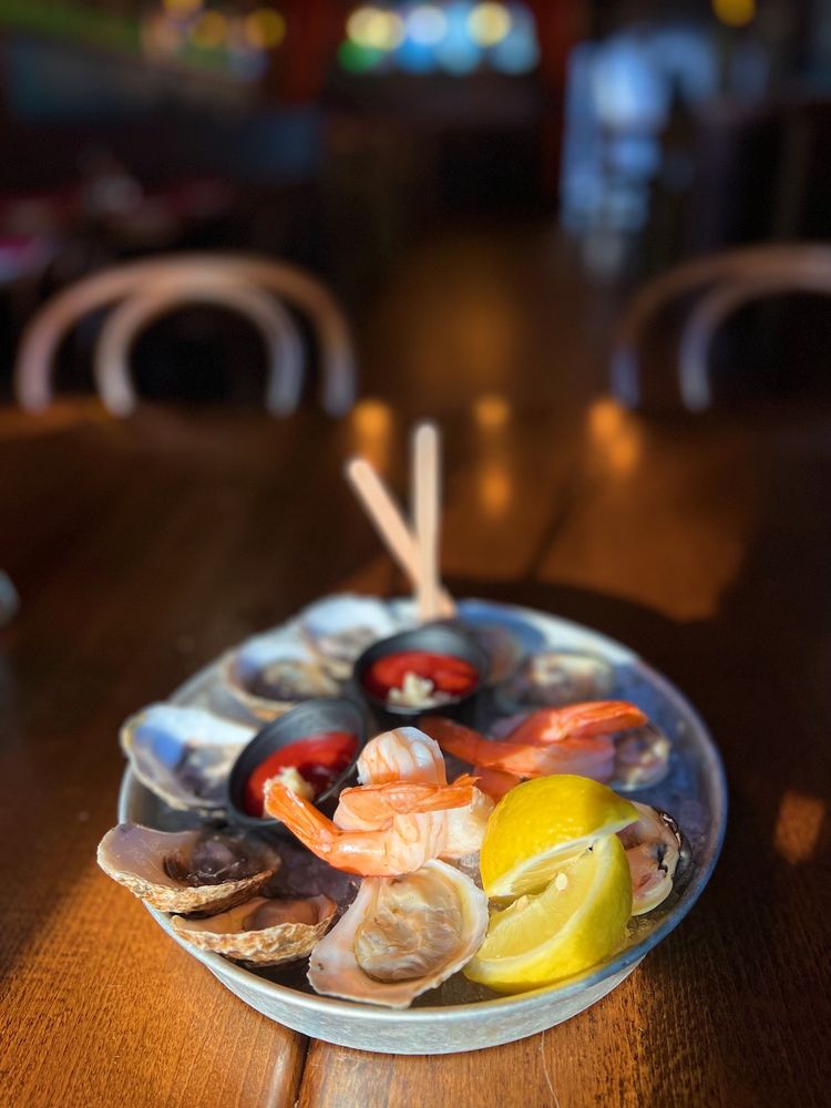 Social spots from Tavern On Broadway