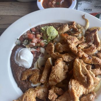 Los Abuelos Mexican Grill - Chicken fajita bowl - Mexican Near Me - Newnan, Georgia Los Abuelos Mexican Grill - Chicken fajita bowl - Mexican Near Me - Newnan, Georgia