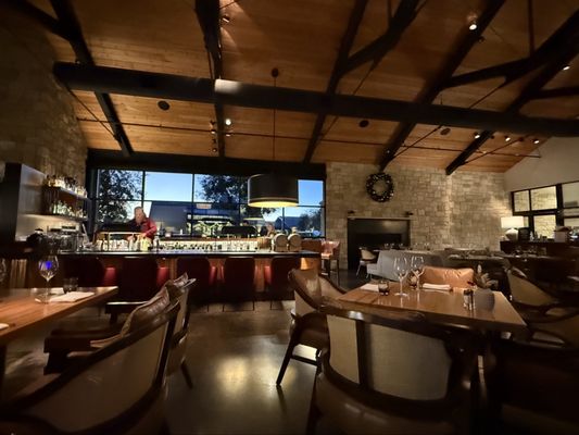 TRUSS Restaurant & Bar by null