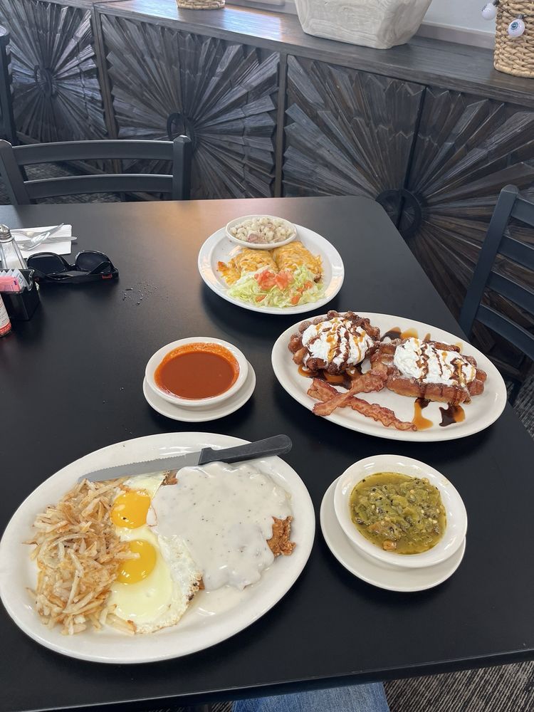 Apple Valley Kitchen