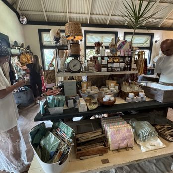 Malama Studio - Botanical apothecary and soaps - Home Decor Near Me - Wailuku, Hawaii Malama Studio - Botanical apothecary and soaps - Home Decor Near Me - Wailuku, Hawaii