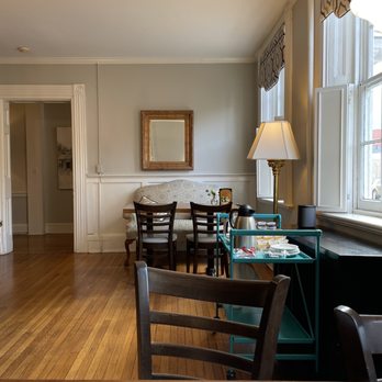 Farm Bell Kitchen - Nice furnishings - Southern Near Me - Charlottesville, Virginia