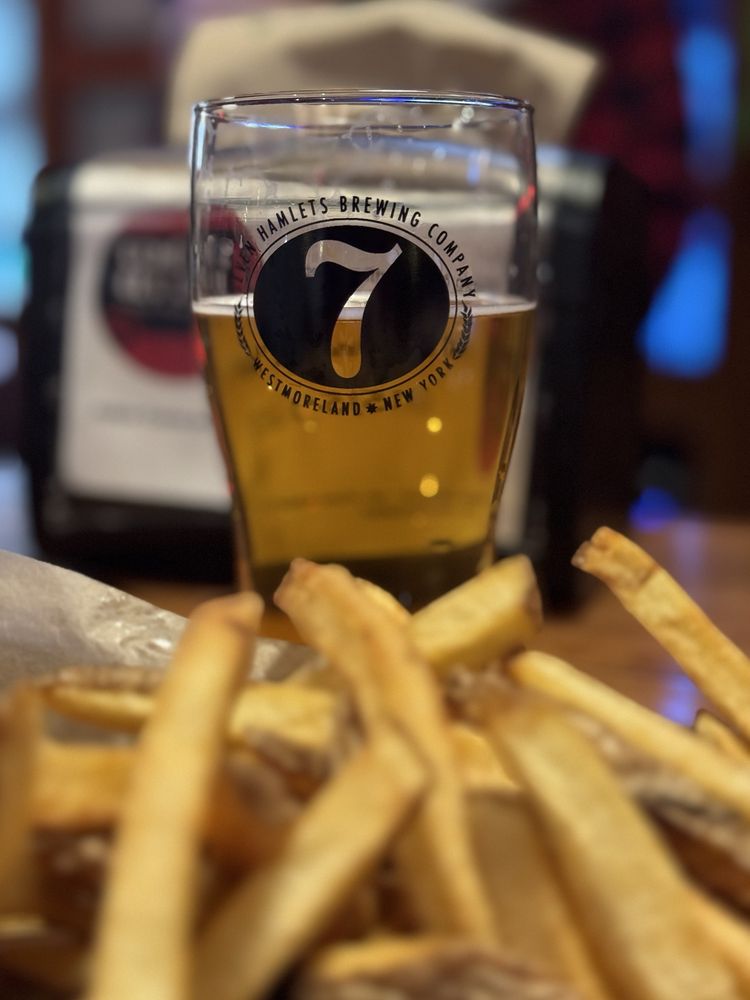 Food from 7 Hamlets Brewing