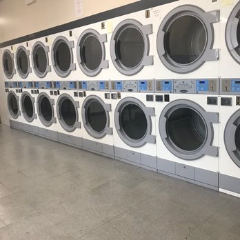 Town Laundromat - Laundromat Near Me - Eastlake, Ohio Town Laundromat - Laundromat Near Me - Eastlake, Ohio