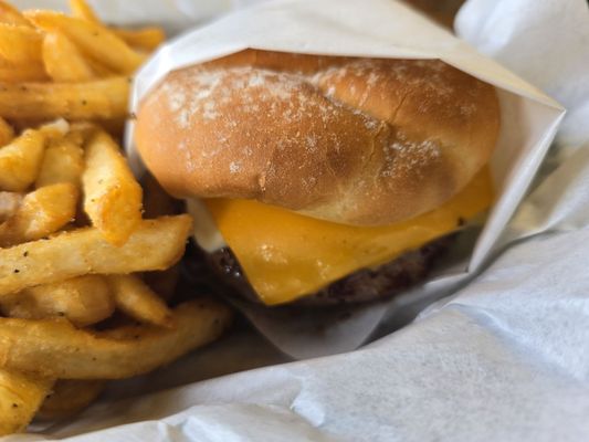 Tommy's Burger Stop-Spenard by null