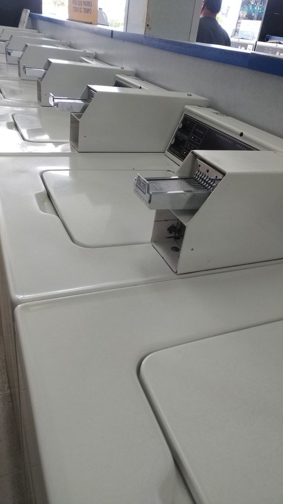 SUDZ LAUNDRY CENTER 13 Reviews 910 W Orangethorpe Ave, Fullerton