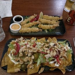 Nachos with chicken and shrimp tempura