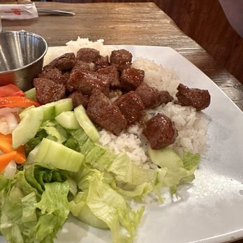 Me Con Bistro - Shaken beef - Chinese Near Me - Austin, Texas Me Con Bistro - Shaken beef - Chinese Near Me - Austin, Texas