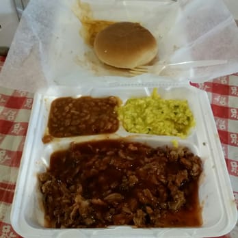 Payne's Bar-B-Que - Chopped pork, slaw and beans - Barbeque Near Me - Memphis, Tennessee