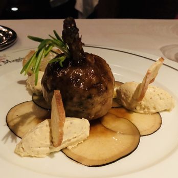 Clos Maggiore - French Near Me - London, XGL